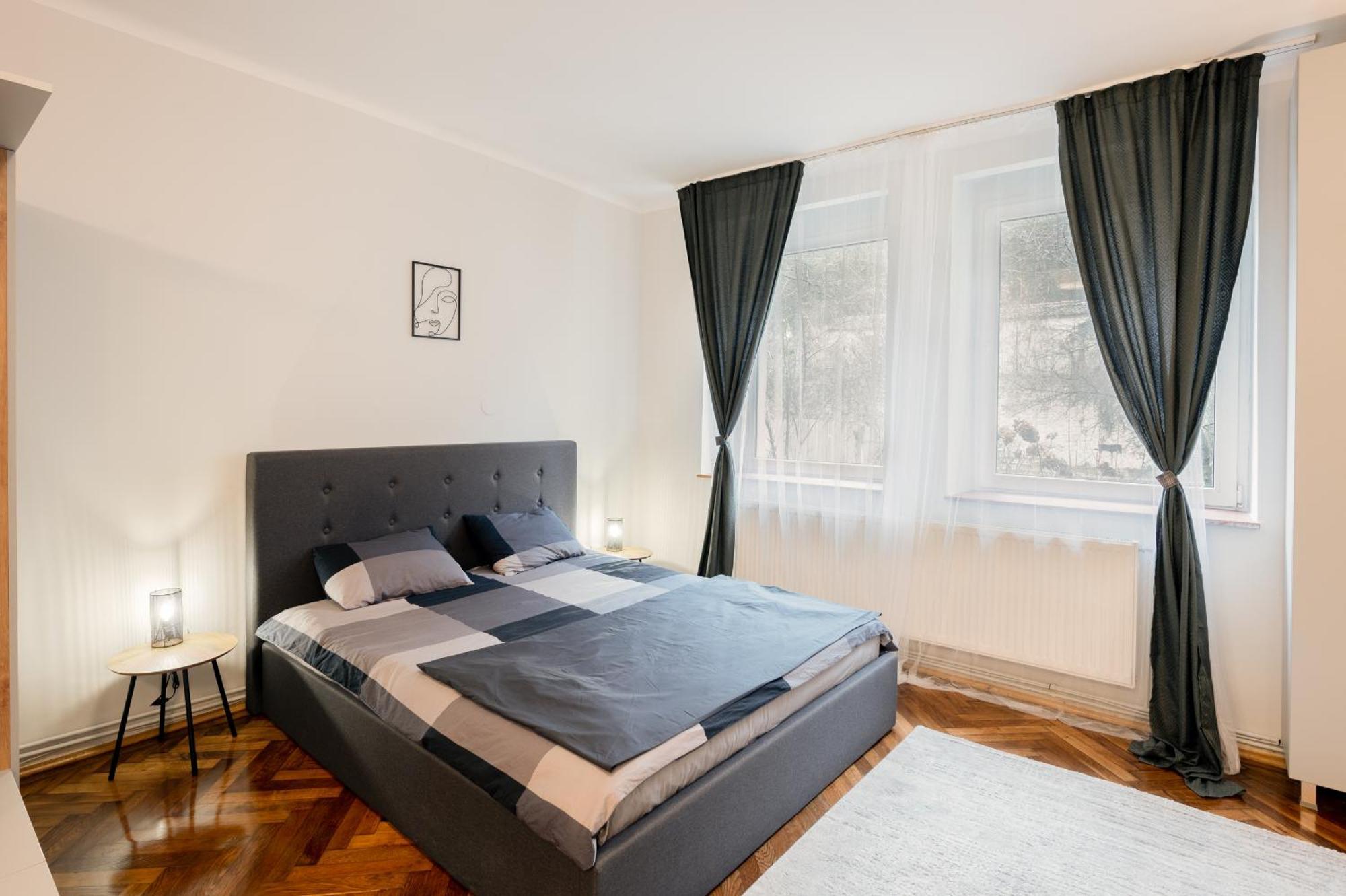 Cosy Center Apartment Brasov Ngoại thất bức ảnh
