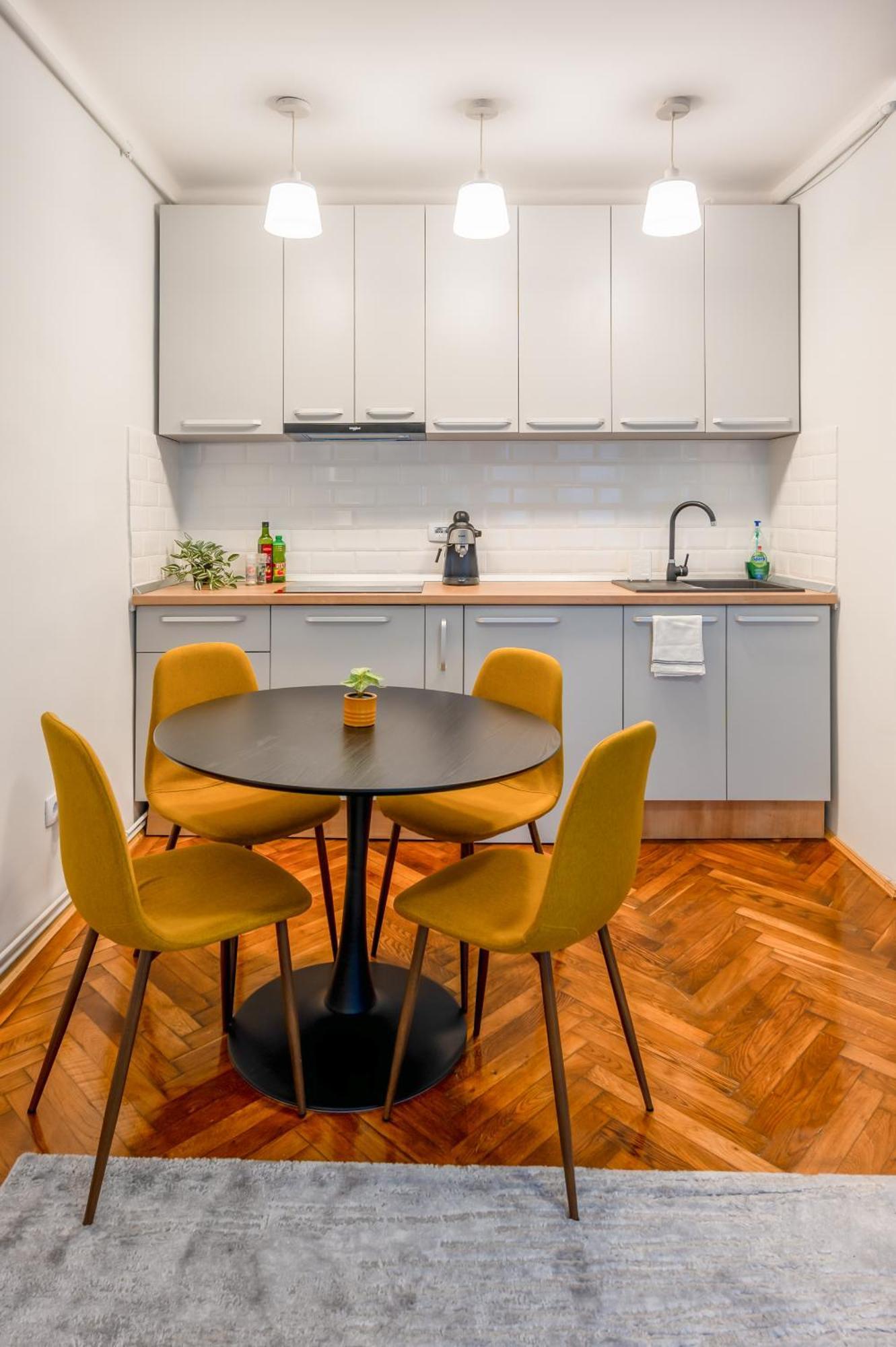 Cosy Center Apartment Brasov Ngoại thất bức ảnh